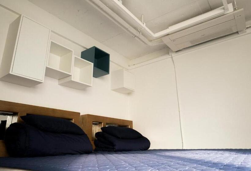 バス共有のスタンダードルーム, That House Hongdae