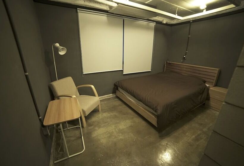Quarto Deluxe, That House Hongdae