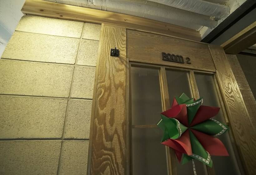 デラックスルーム, That House Hongdae