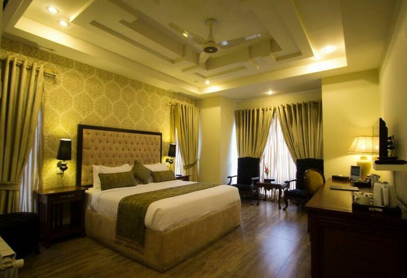 Deluxe Room, Bella View Lounge