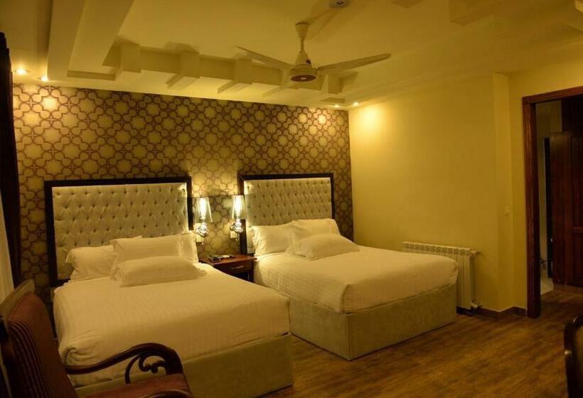 Deluxe Room, Bella View Lounge