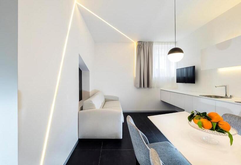 سوئیت رویال, Duomo Suites & Spa