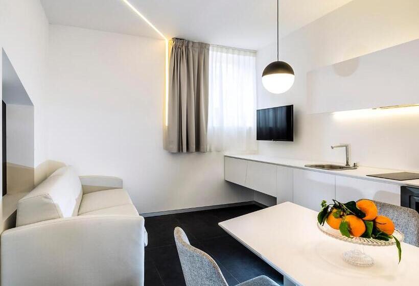 سوئیت رویال, Duomo Suites & Spa