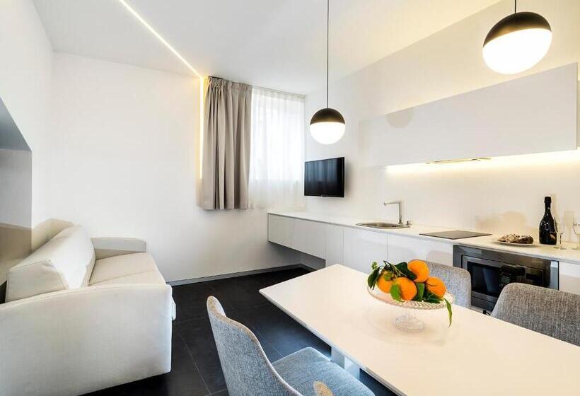 سوئیت رویال, Duomo Suites & Spa