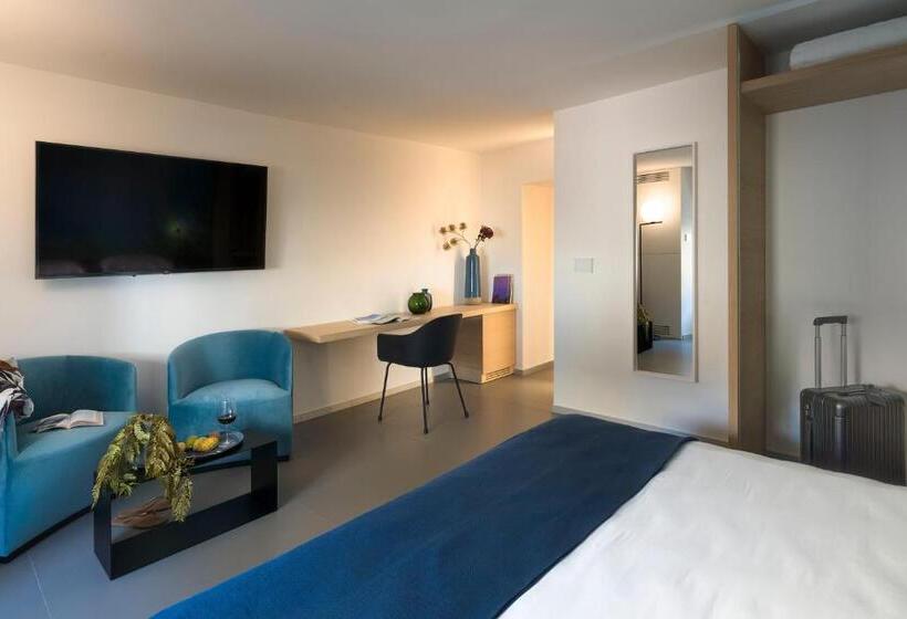 سوئیت با تخت بزرگ, Duomo Suites & Spa