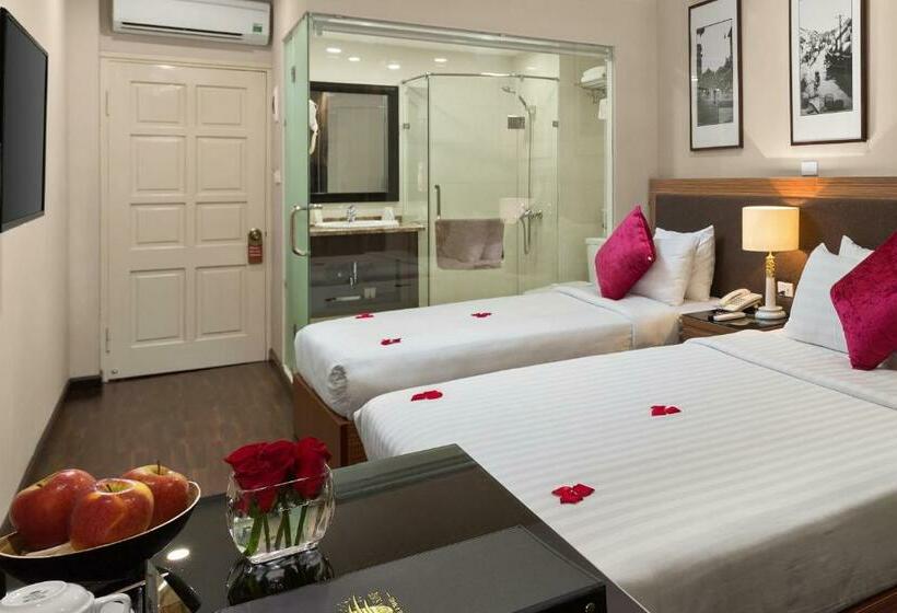 سوییت خانوادگی, Golden Moon Suite Hotel & Travel