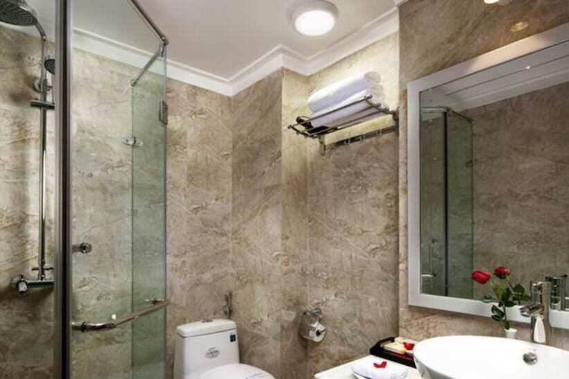 سوییت, Golden Moon Suite Hotel & Travel