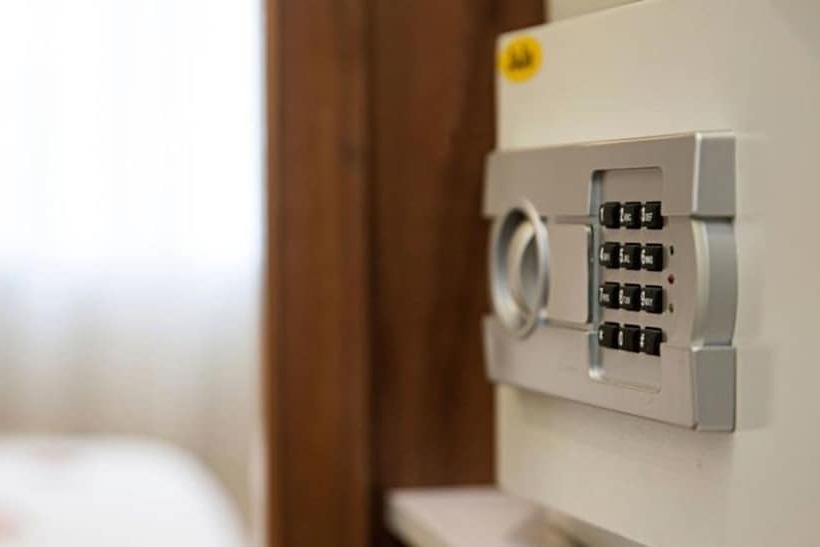 سوییت, Golden Moon Suite Hotel & Travel