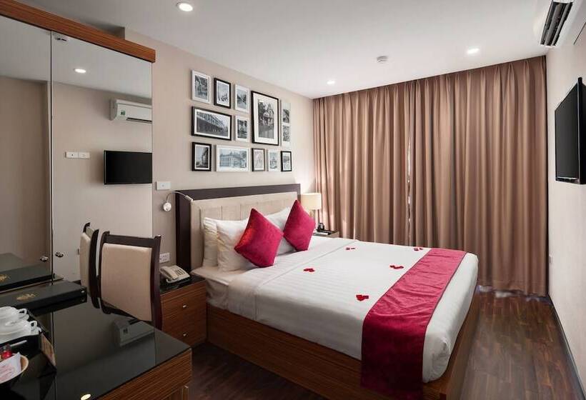 سوییت, Golden Moon Suite Hotel & Travel