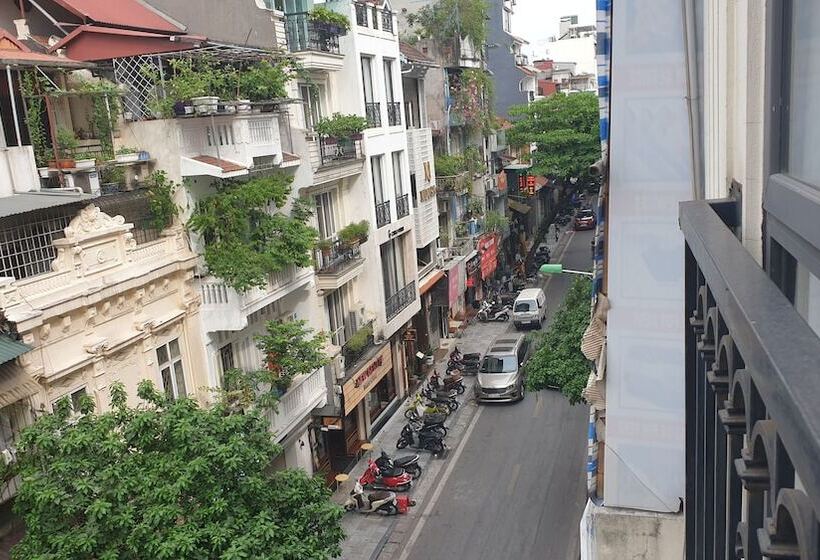 اتاق لوکس, Golden Moon Suite Hotel & Travel