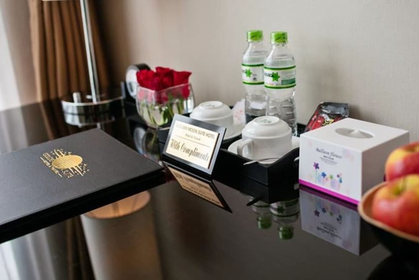 اتاق لوکس, Golden Moon Suite Hotel & Travel