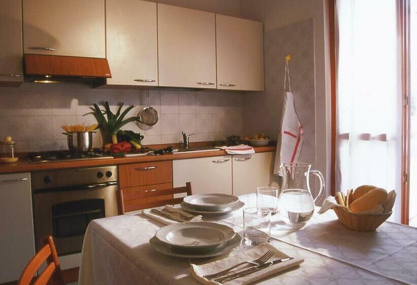 Апартаменты 1 Спальня, Health House