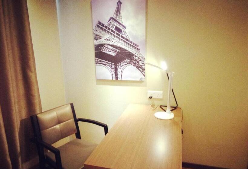 Pokój Deluxe Trzyosobowy, Millesime