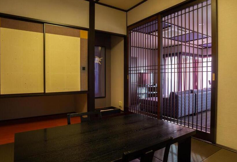 带阳台套房, Saiou No Miya