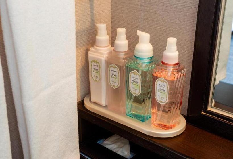 带阳台套房, Saiou No Miya