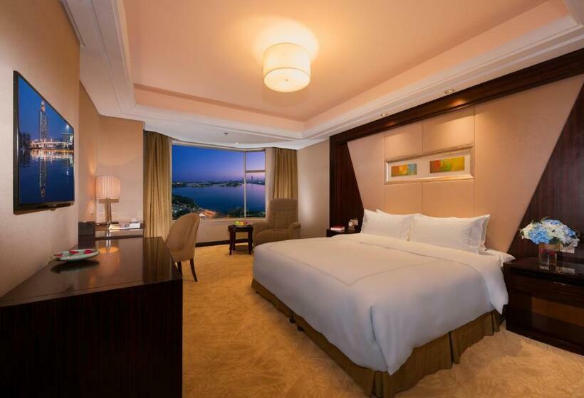 غرفة قياسية مطلّة علي البحيرة, Shu Guang International