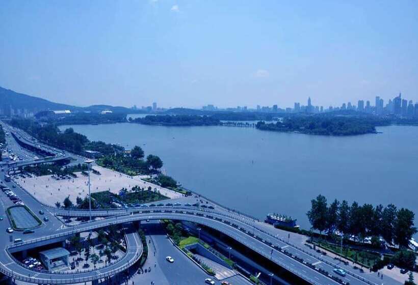 غرفة تنفيذية, Shu Guang International