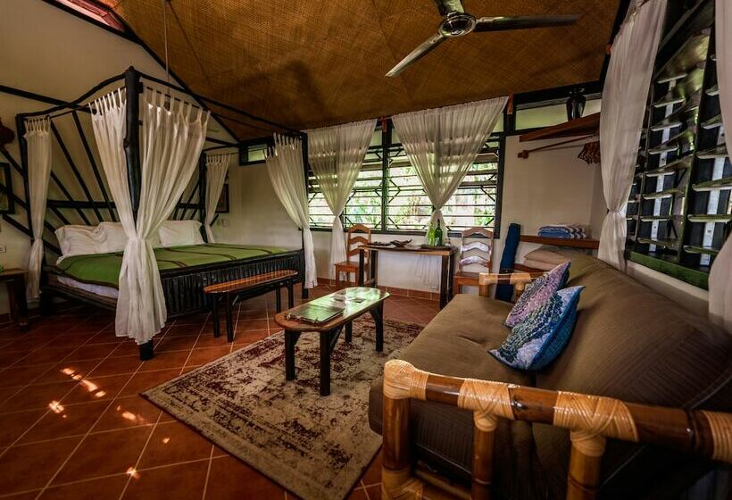 디럭스 코티지, Table Rock Jungle Lodge