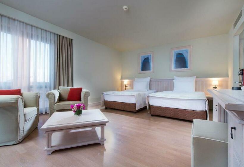 חדר סטנדרט, Yacht Club