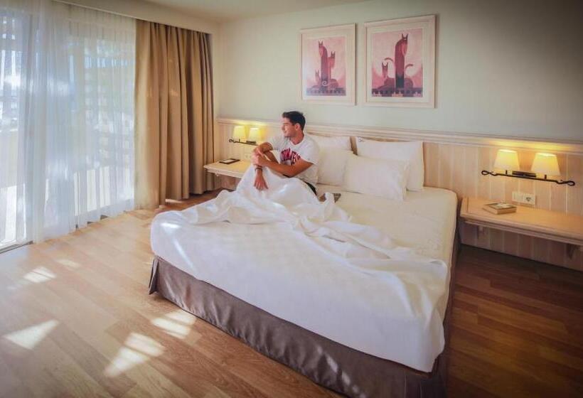 חדר דחוקס עם מיטת קינג, Yacht Club