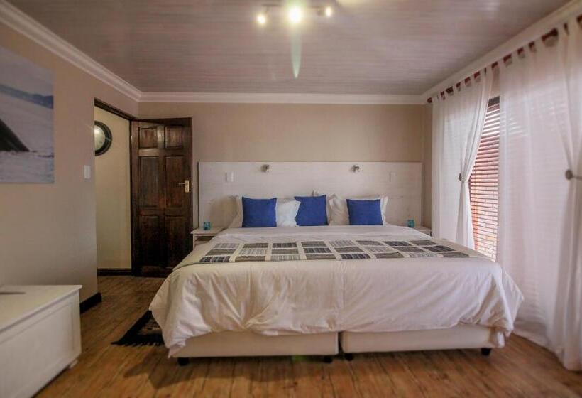 2间卧室的房子, White Shark Guest House