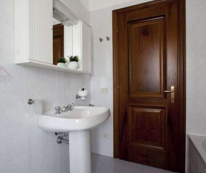 Апартаменты 1 Спальня, Health House