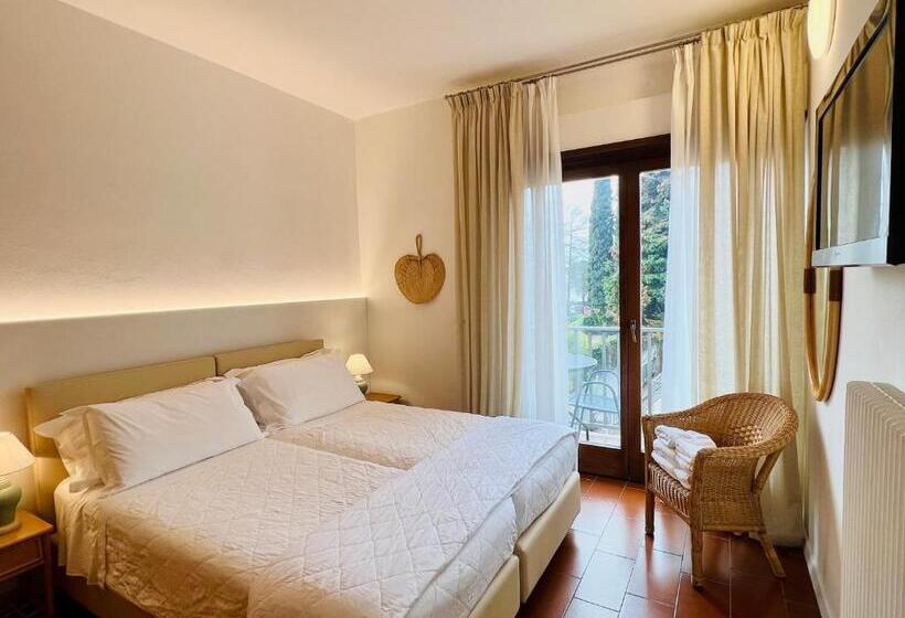 Апартаменты 2 Спальни, Villa Phoenix   Lake Apartments