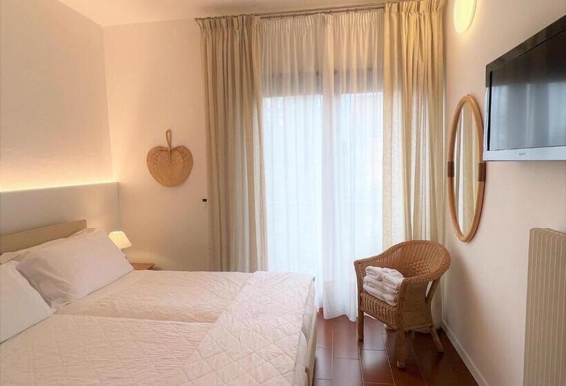 Апартаменты 2 Спальни, Villa Phoenix   Lake Apartments