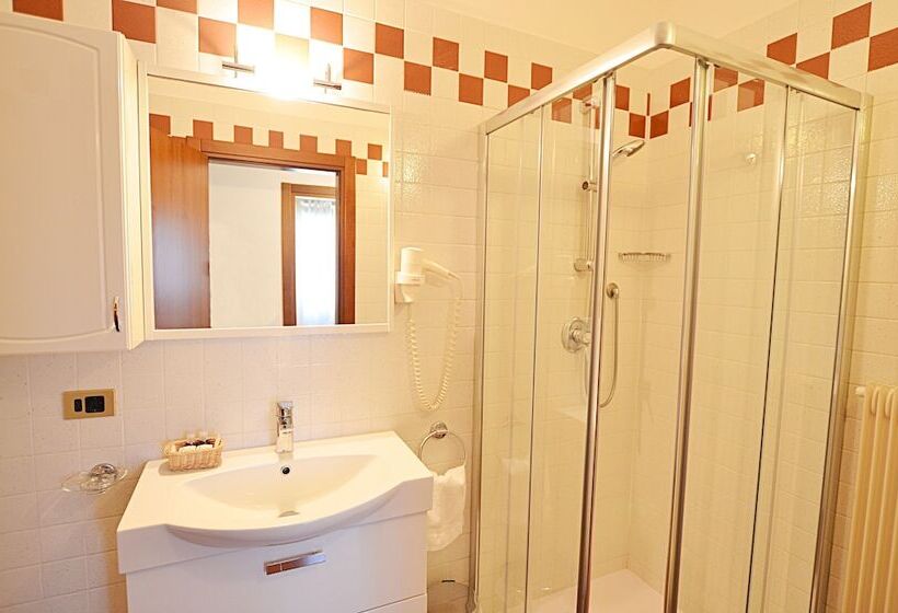 Апартаменты 1 Спальня, Villa Phoenix   Lake Apartments