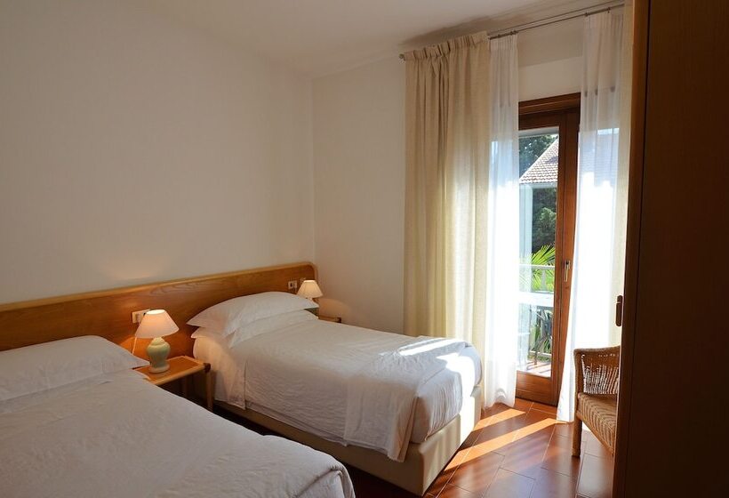 Апартаменты 2 Спальни, Villa Phoenix   Lake Apartments