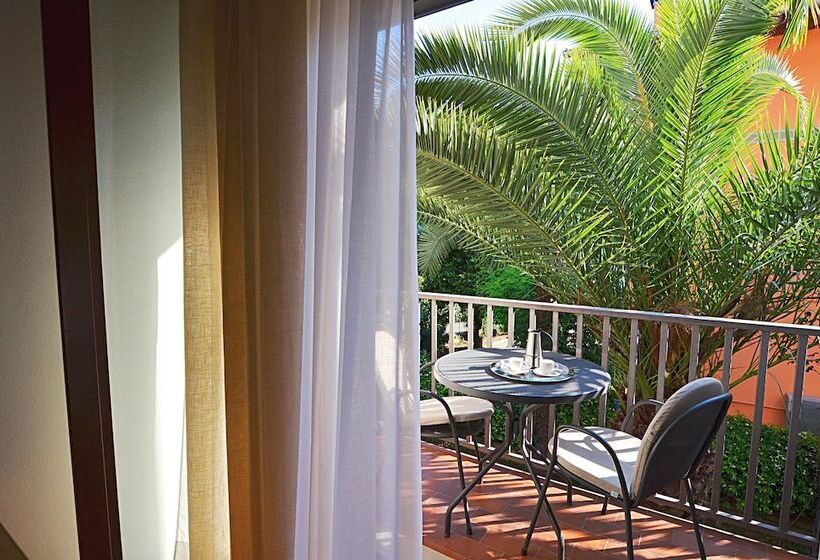 Апартаменты 1 Спальня с Балконом, Villa Phoenix   Lake Apartments