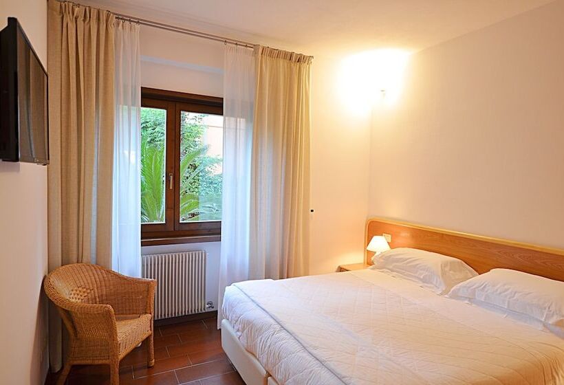 Апартаменты 1 Спальня, Villa Phoenix   Lake Apartments