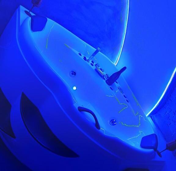 سوییت لوکس, Valentine’s Suite