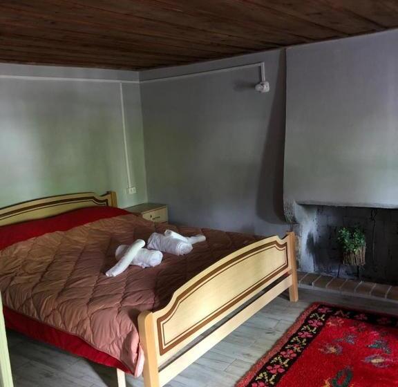 اتاق استاندارد, Guesthouse Kujtimi