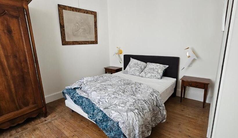 キングサイズベッドのスタンダードルーム, Chez Mag