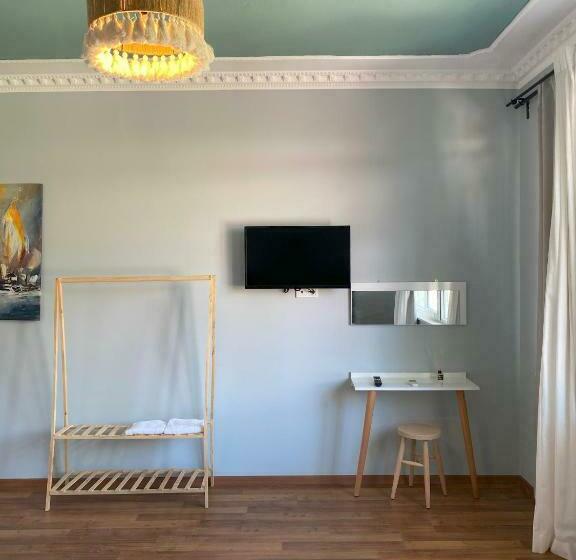 اتاق لوکس سه تخته, Antalya B&b