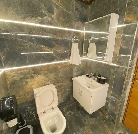 Habitación Triple Deluxe, Antalya B&b