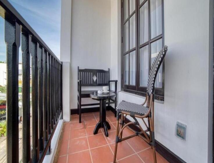 小型套房, Bodee Corner