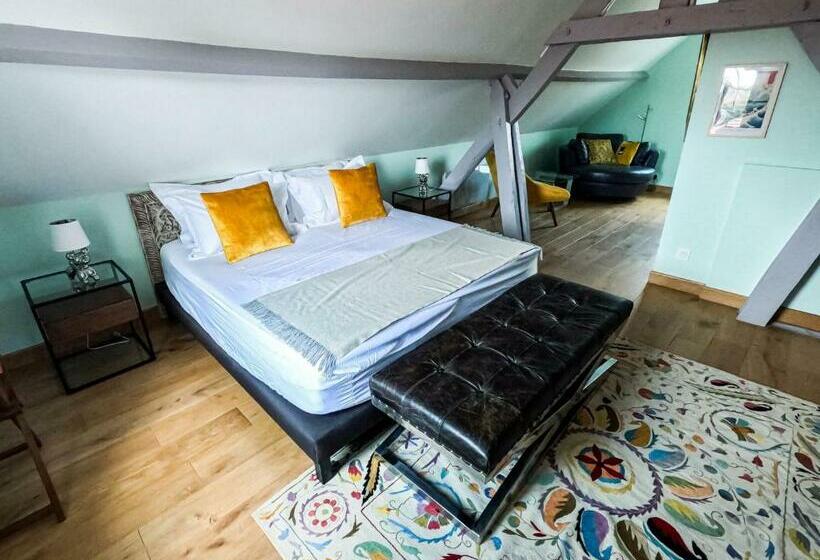 Номер Deluxe, 23