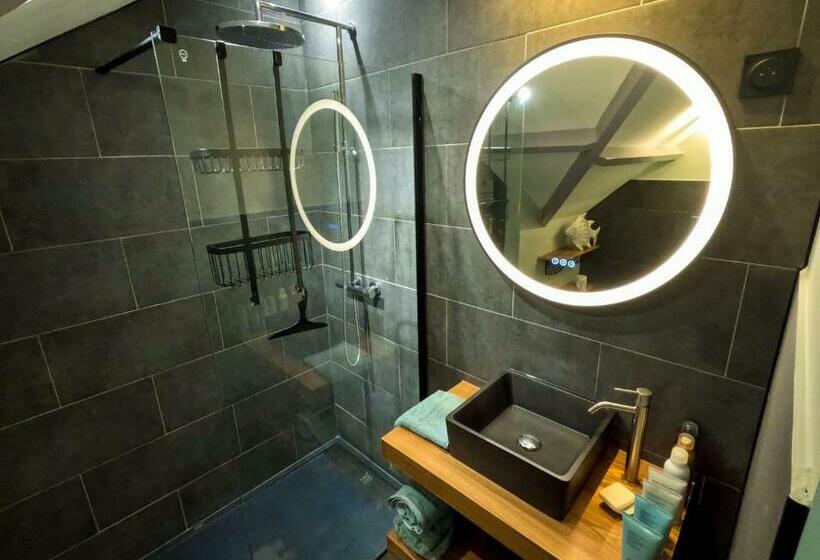 Номер Deluxe, 23