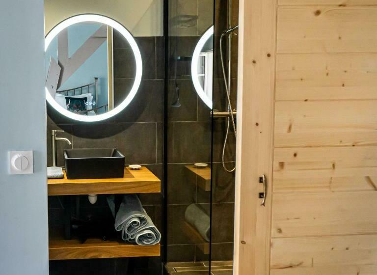 Номер Стандарт с Балконом, 23