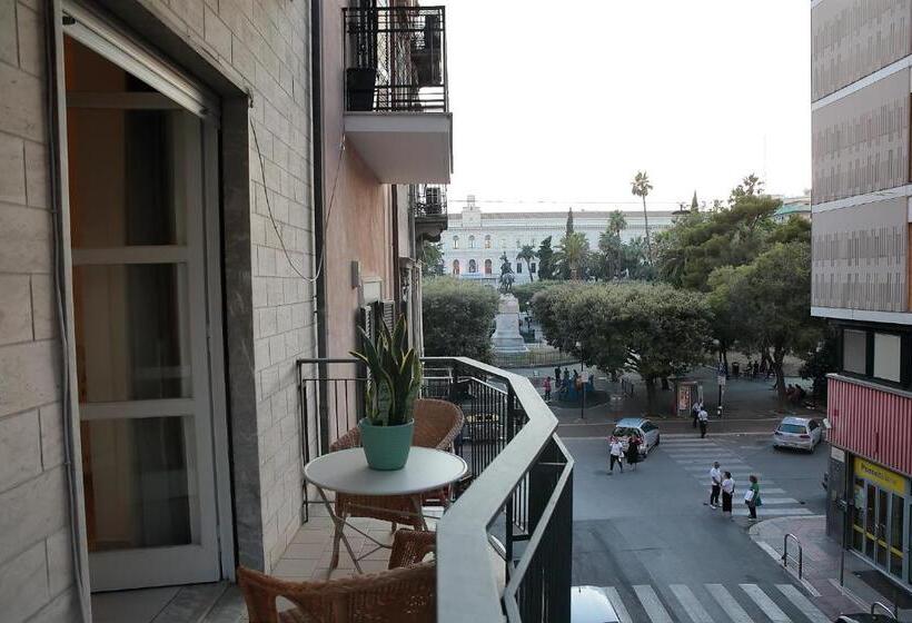 اتاق استاندارد با بالکن, Suite & Premium Room   Centro Bari   Stazione