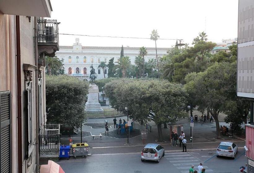 اتاق استاندارد با بالکن, Suite & Premium Room   Centro Bari   Stazione