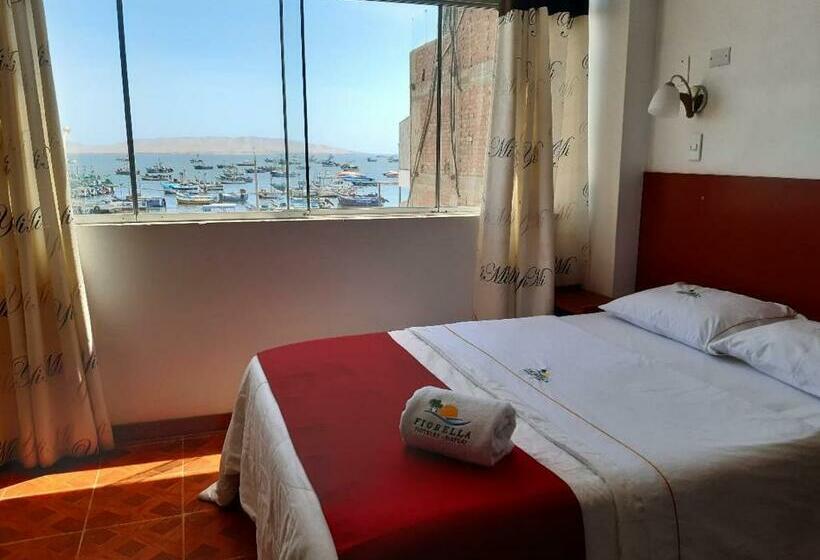 غرفة قياسية, Fiorella Paracas