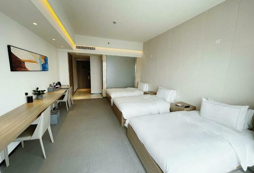 Номер Стандарт Трехместный, Ewo Grand Hotel Shanghai