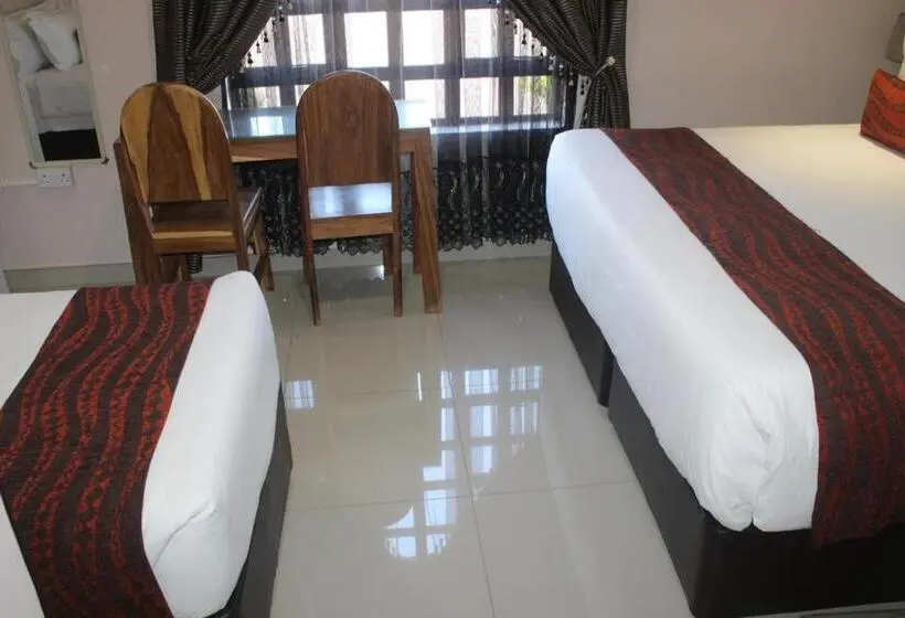 اتاق خانوادگی, Mmathaba Guest House