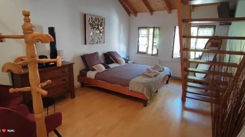 スタンダードトリプルルーム, Chambres D’hôtes Plateau Des Mille étangs