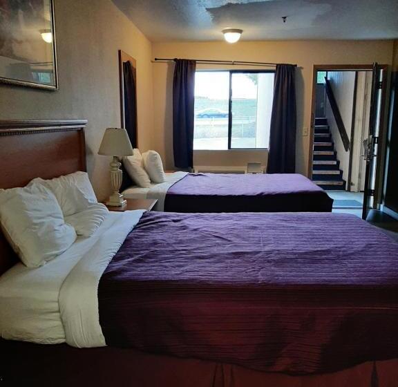 豪华房间, Centralia Inn