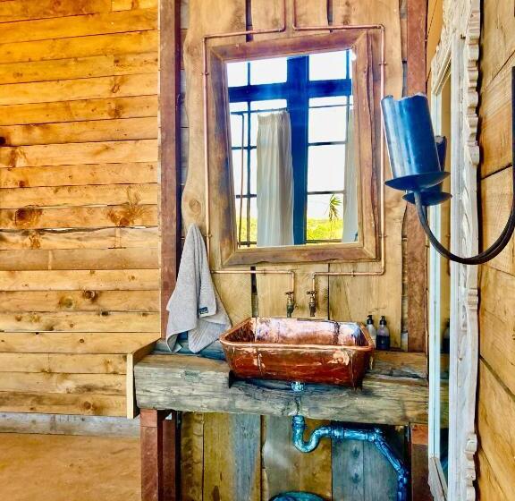 חדר דחוקס עם מיטת קינג, Infinity At Enfin Estate