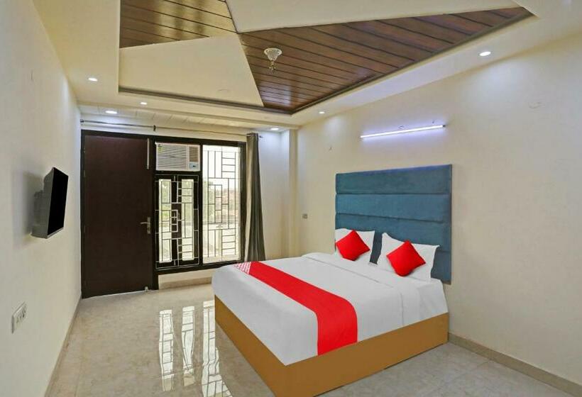 Üç Kişilik Klasik oda, Golden Key Inn Punjabi Bagh